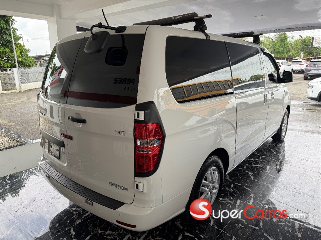 2020 Hyundai Grand Starex — foto 6 / 12