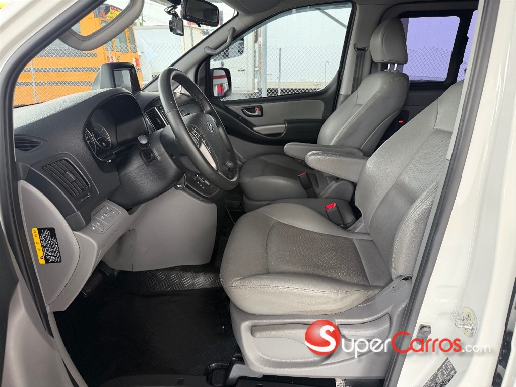 2020 Hyundai Grand Starex — foto 7 / 12