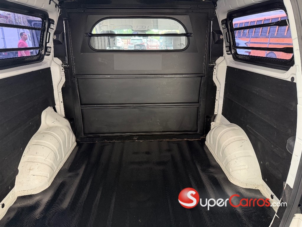 2020 Hyundai Grand Starex — foto 10 / 12