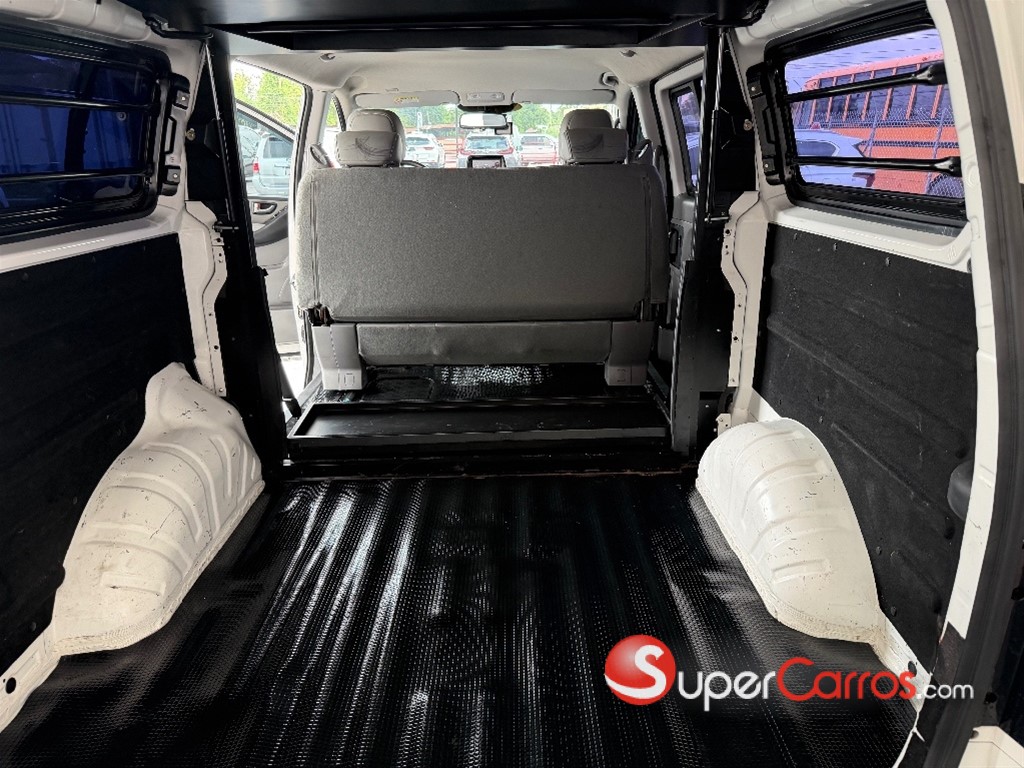2020 Hyundai Grand Starex — foto 11 / 12