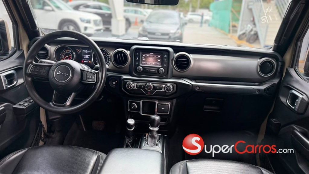 2020 Jeep Gladiator Sport — foto 6 / 8