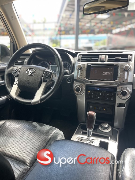 2020 Toyota 4 Runner Limited — foto 2 / 12