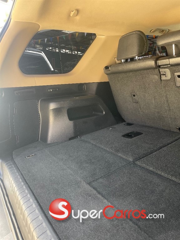 2020 Toyota 4 Runner Limited — foto 4 / 12