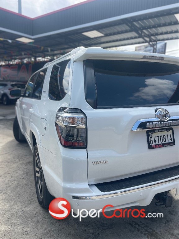 2020 Toyota 4 Runner Limited — foto 11 / 12