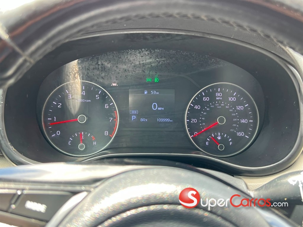 2020 Kia Sportage EX — foto 8 / 12