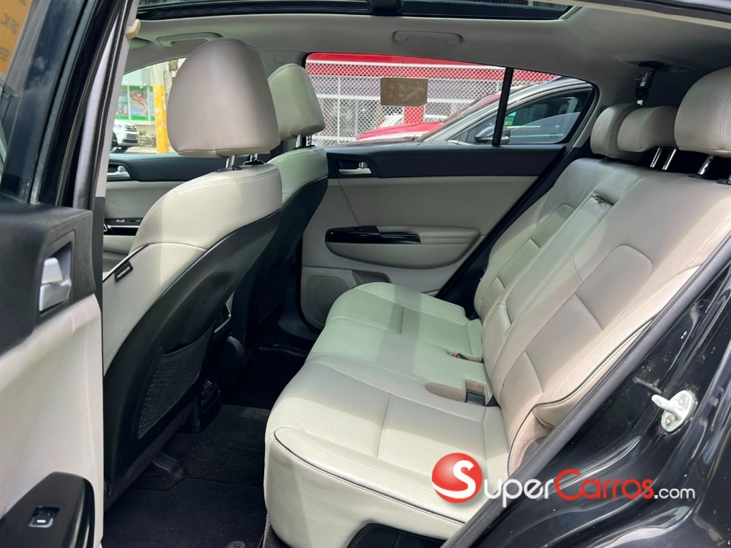 2020 Kia Sportage EX — foto 11 / 12