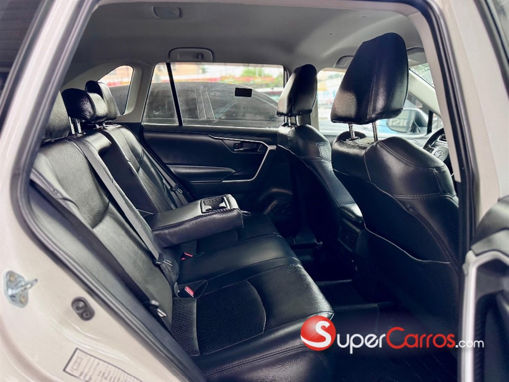 2024 Toyota RAV4 LE PLUS — foto 7 / 10