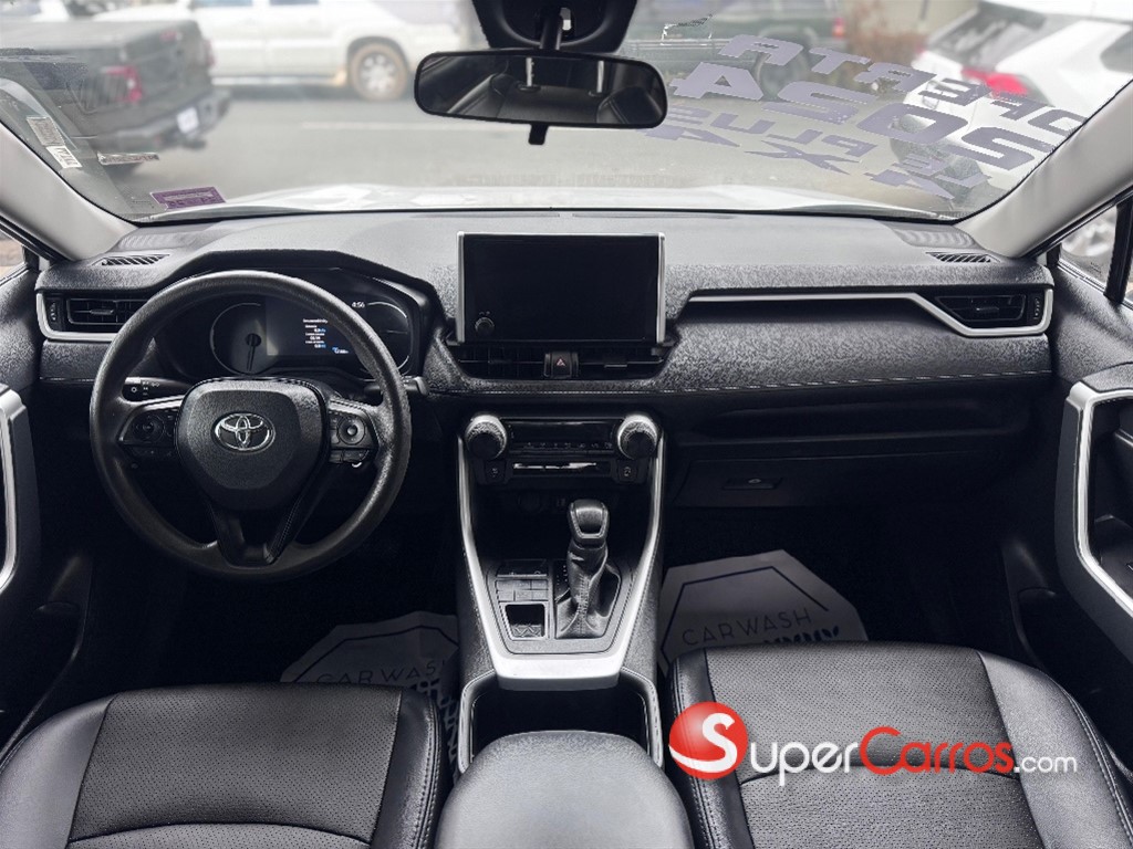 2024 Toyota RAV4 LE PLUS — foto 9 / 10