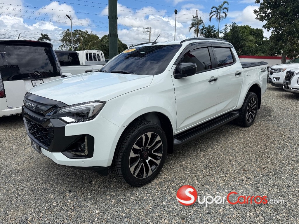 2025 Isuzu DMAX LSE — foto 2 / 9