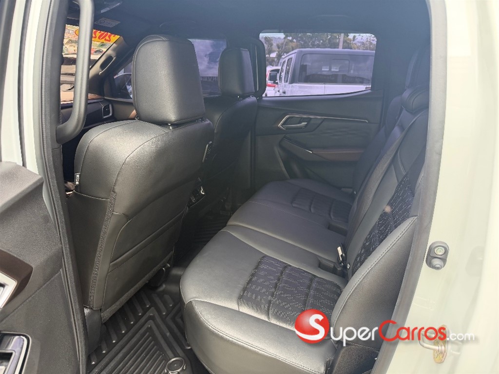 2025 Isuzu DMAX LSE — foto 7 / 9