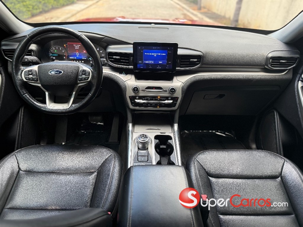 2020 Ford Explorer XLT 4WD — foto 8 / 11