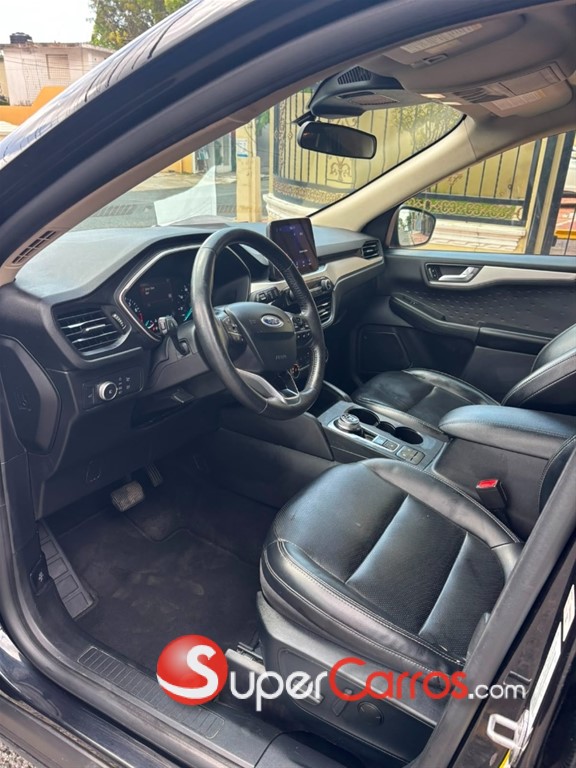2020 Ford Escape SE — foto 2 / 10