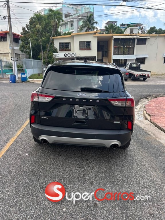 2020 Ford Escape SE — foto 6 / 10