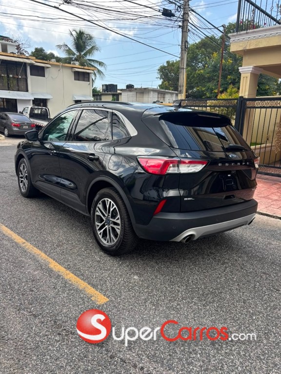2020 Ford Escape SE — foto 7 / 10