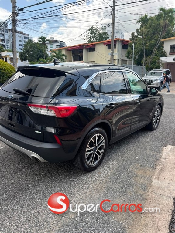 2020 Ford Escape SE — foto 8 / 10