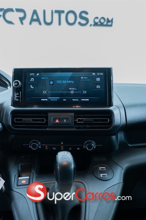 2026 Peugeot Partner — foto 10 / 12