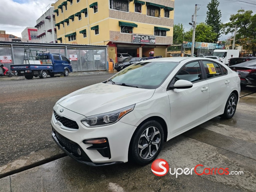 2021 Kia Forte LXS — foto 4 / 10