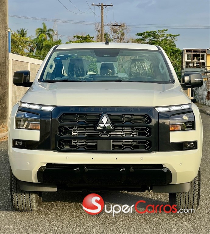 2027 Mitsubishi Motors L 200 Triton — foto 2 / 11