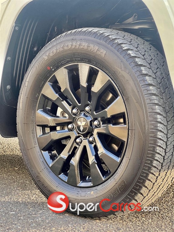 2027 Mitsubishi Motors L 200 Triton — foto 4 / 11