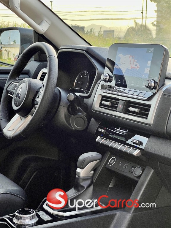 2027 Mitsubishi Motors L 200 Triton — foto 9 / 11