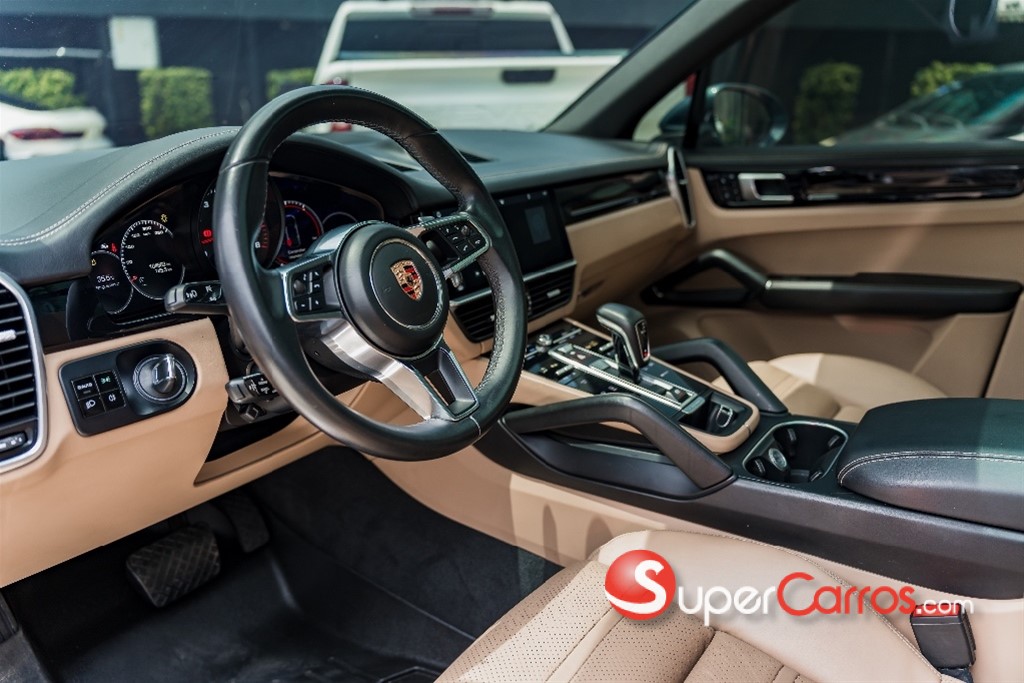 2019 Porsche Cayenne — foto 7 / 12
