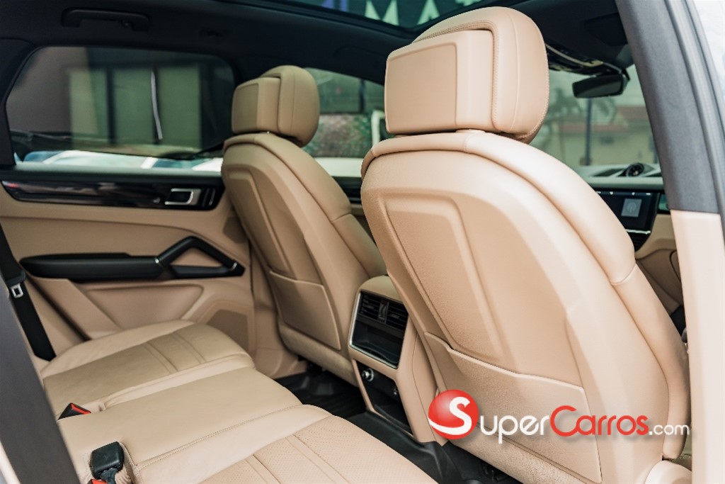 2019 Porsche Cayenne — foto 12 / 12