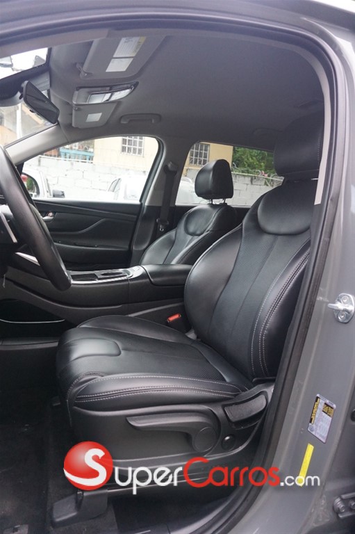 2021 Hyundai Santa Fe SE — foto 8 / 10