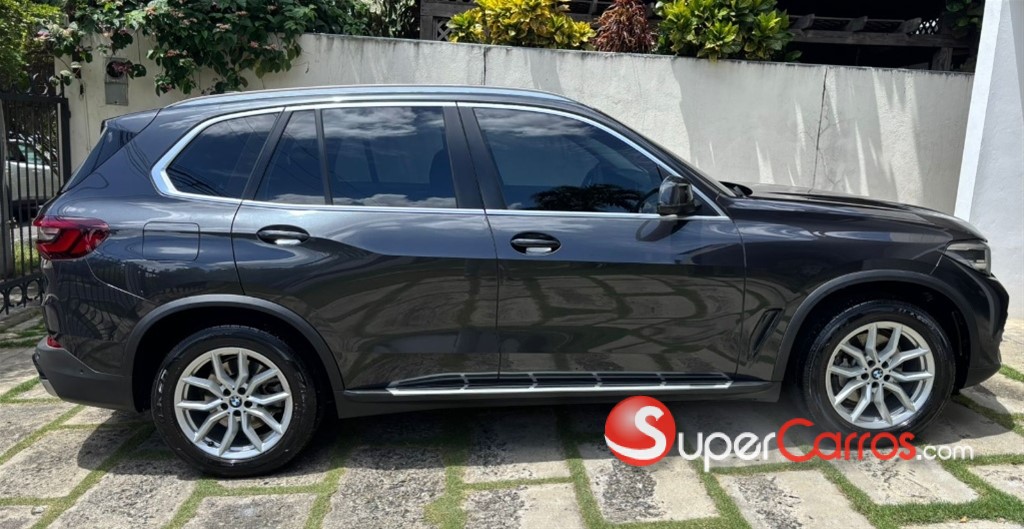 2021 BMW X 5 25D — foto 3 / 12