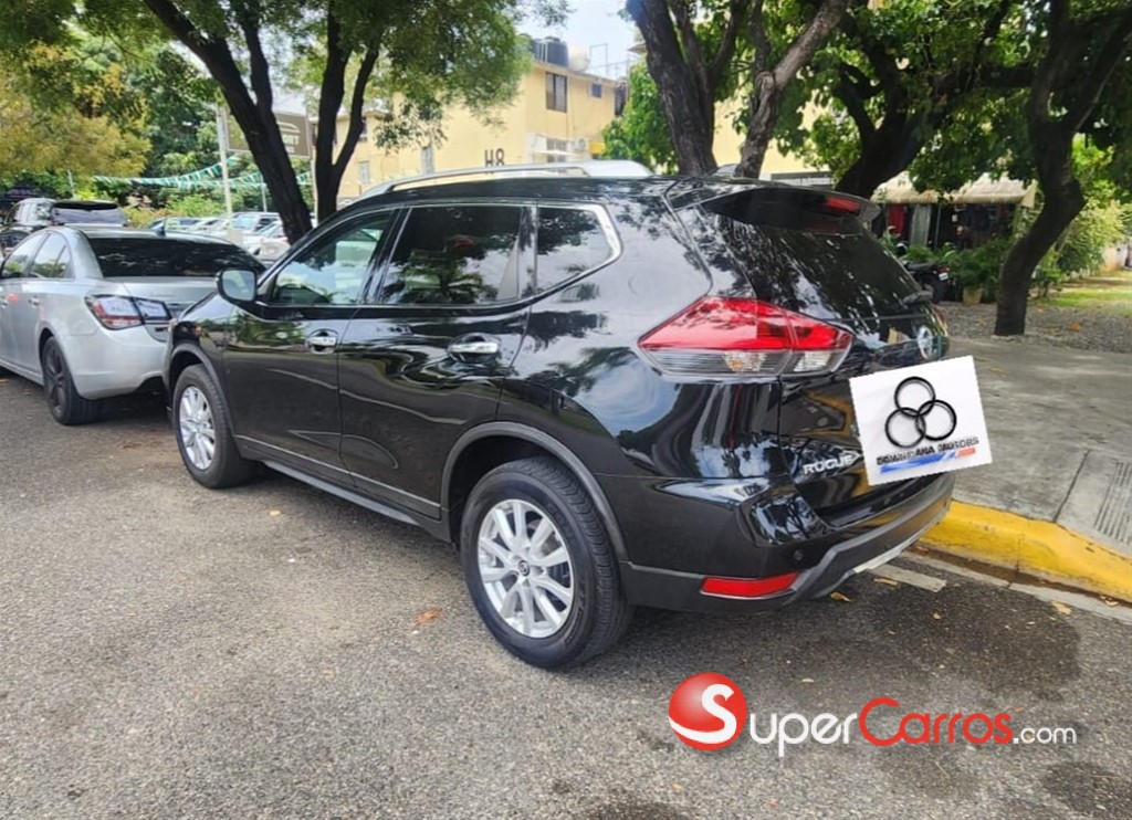2020 Nissan Rogue — foto 8 / 8