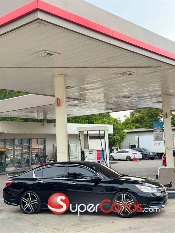 2017 Honda Accord EXL — foto 10 / 11