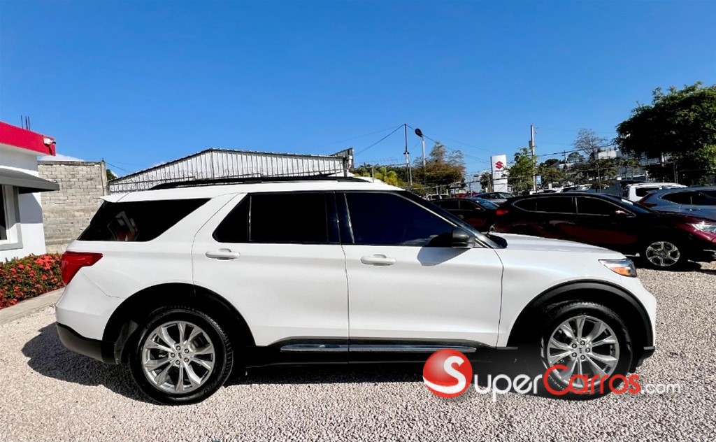 2021 Ford Explorer XLT — foto 3 / 12