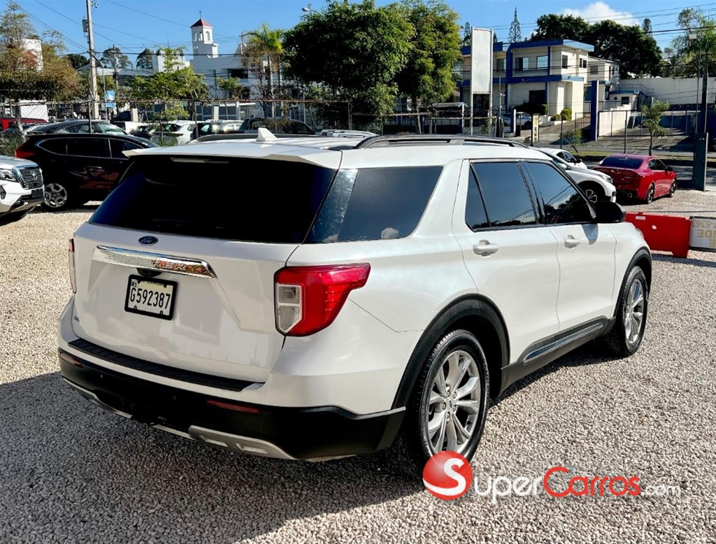 2021 Ford Explorer XLT — foto 4 / 12