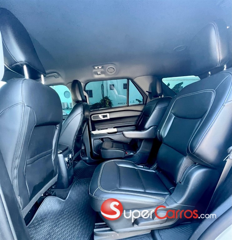 2021 Ford Explorer XLT — foto 11 / 12
