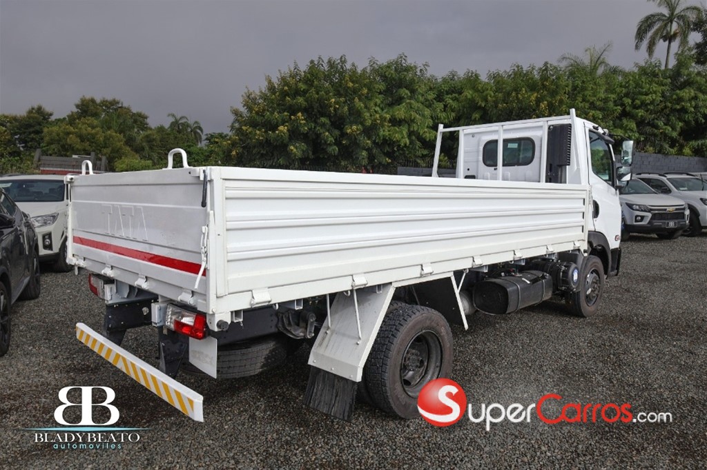 2026 TATA ULTRA T7-35WB — foto 2 / 11