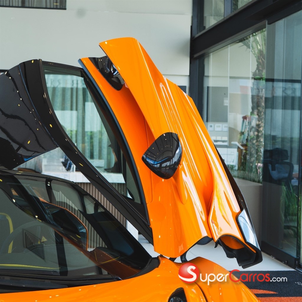 2018 McLaren 720 S Coupe — foto 2 / 12