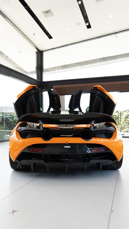 2018 McLaren 720 S Coupe — foto 8 / 12