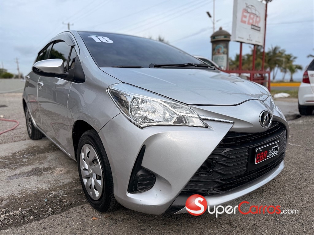 2018 Toyota VITZ — foto 2 / 8