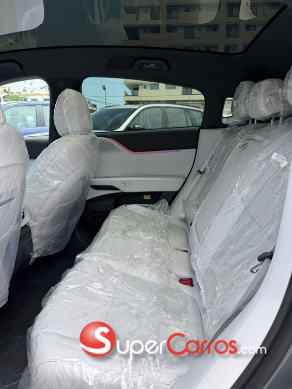 2027 Xpeng G6 Performance — foto 7 / 7