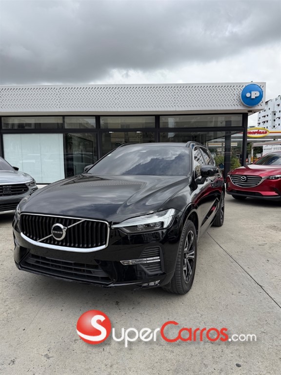 2022 Volvo XC60 Plus B5 — foto 2 / 5