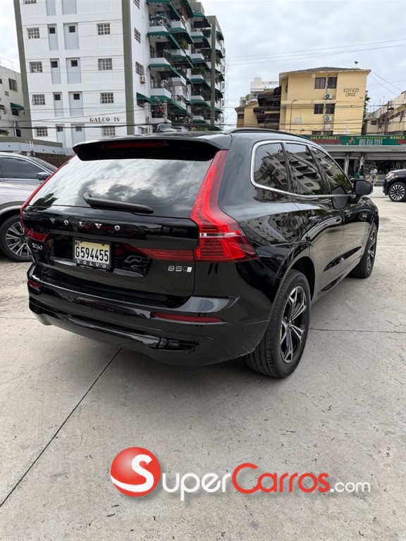 2022 Volvo XC60 Plus B5 — foto 4 / 5