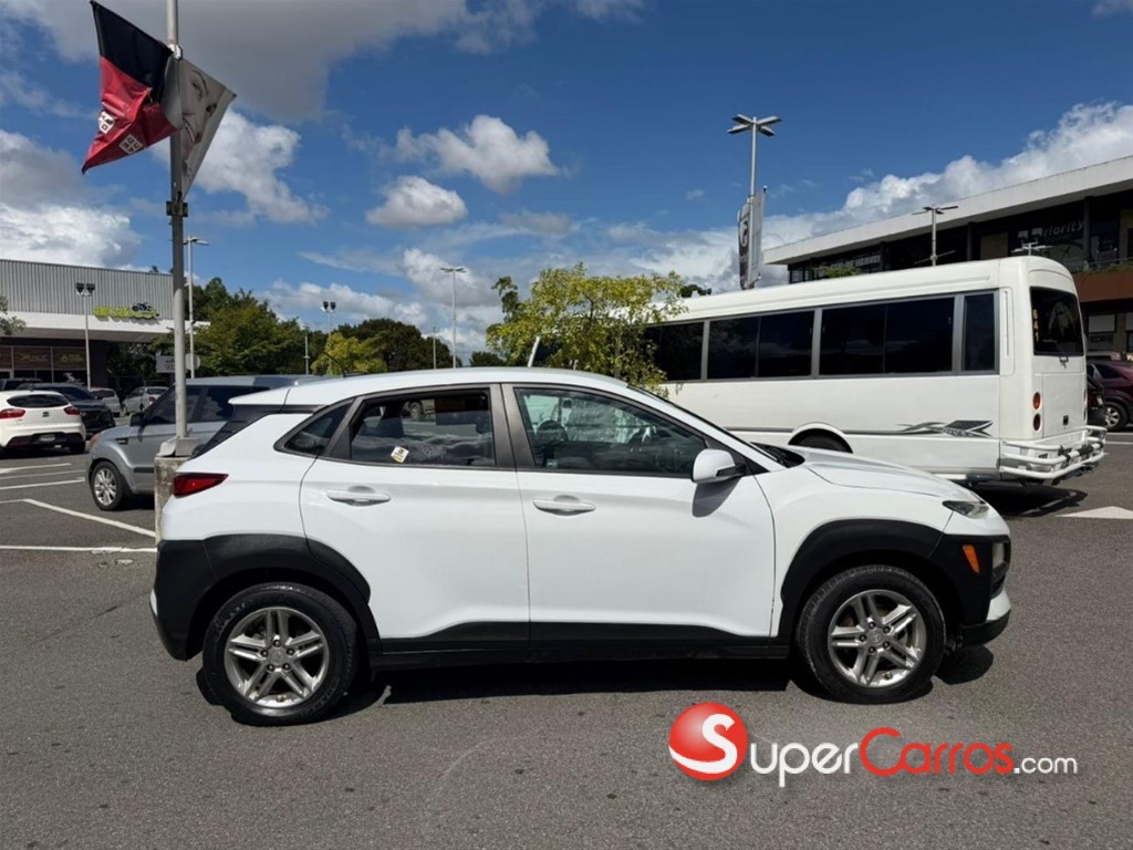2021 Hyundai KONA — foto 3 / 7