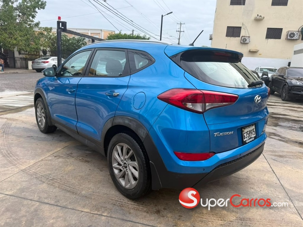 2016 Hyundai Tucson — foto 6 / 10