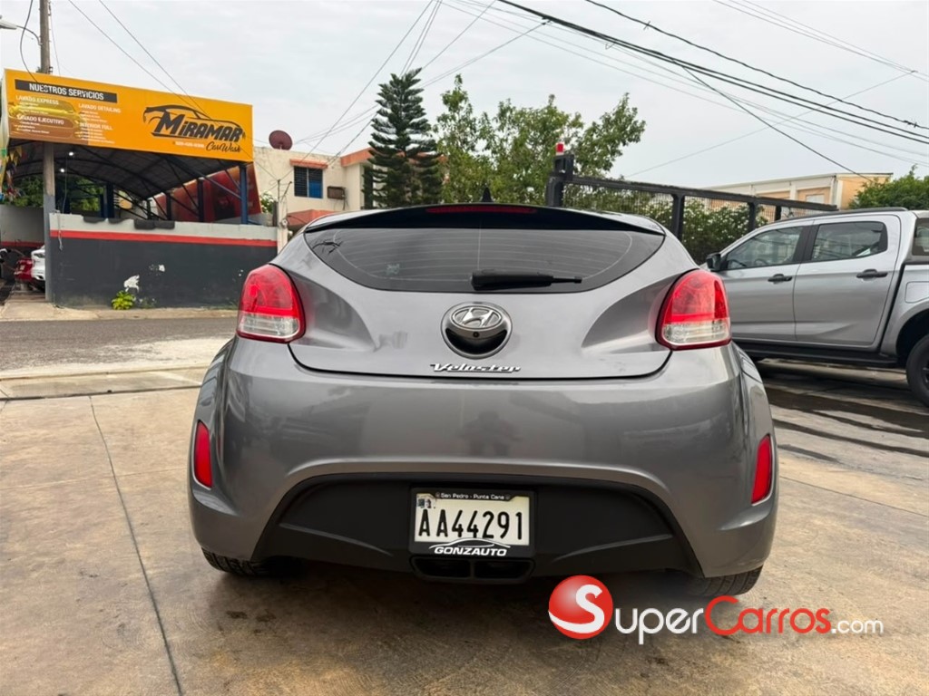 2018 Hyundai Veloster — foto 4 / 12