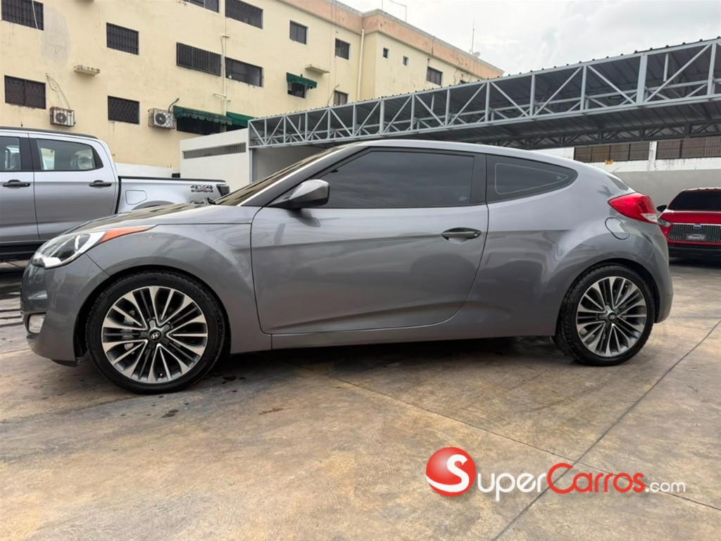 2018 Hyundai Veloster — foto 6 / 12