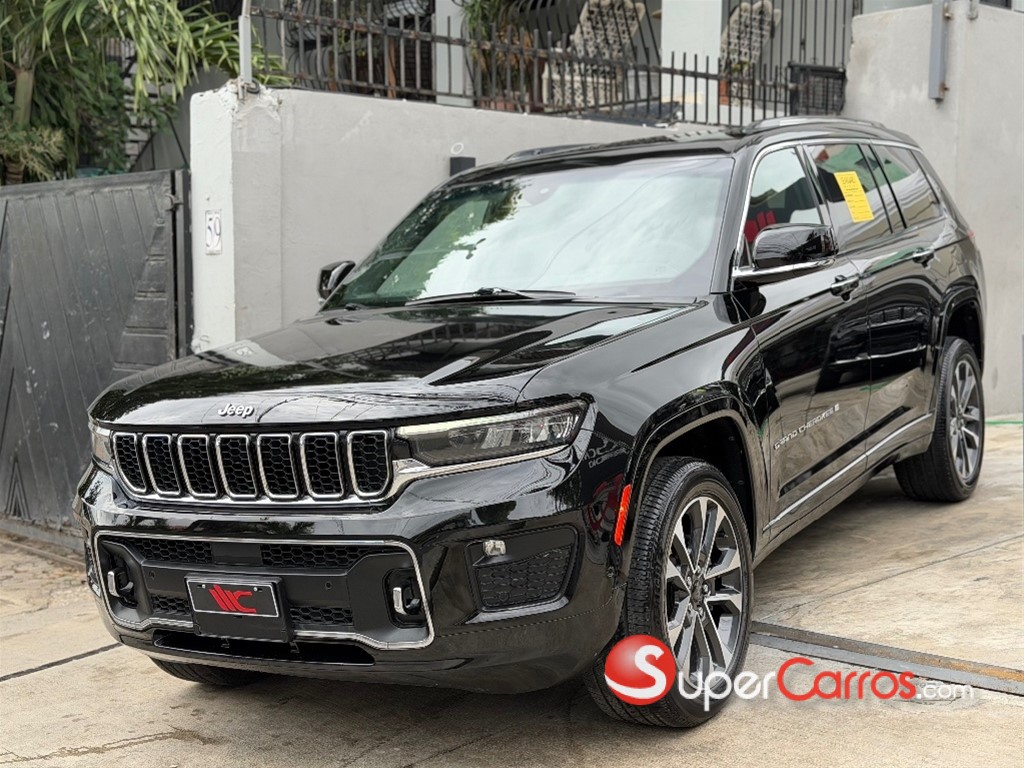 2021 Jeep Grand Cherokee L Overland — foto 2 / 12