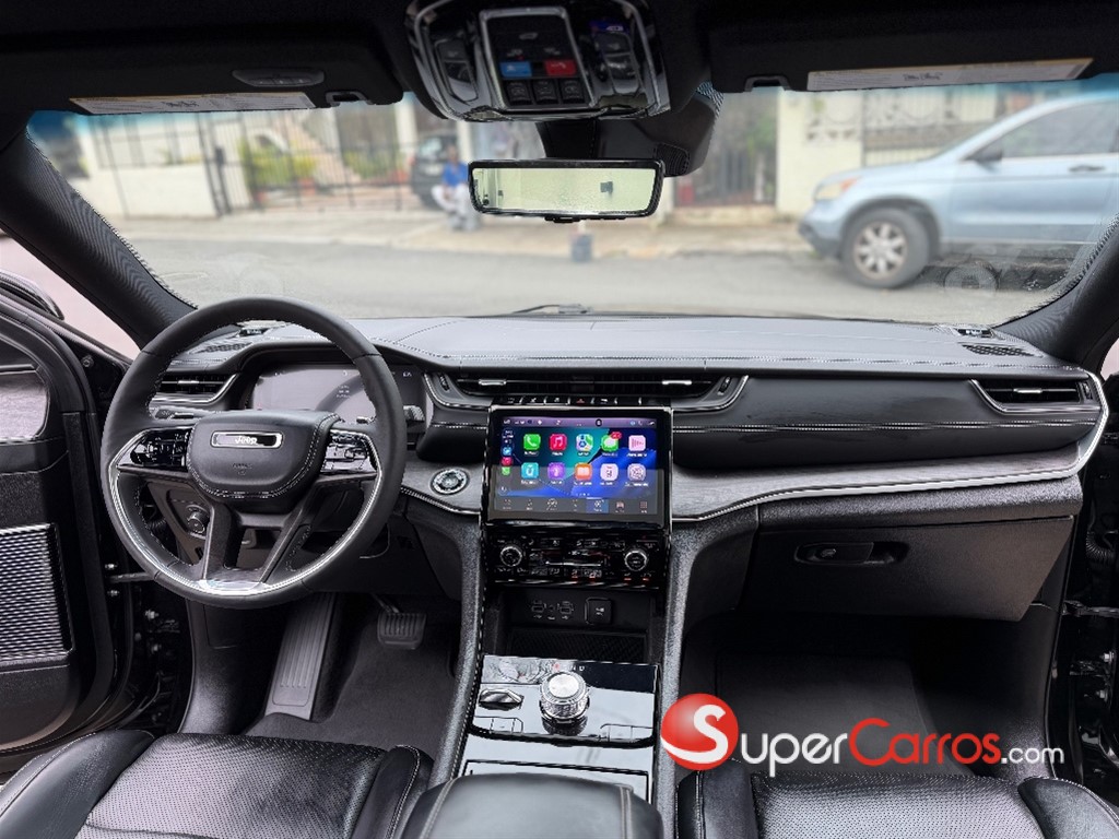 2021 Jeep Grand Cherokee L Overland — foto 7 / 12