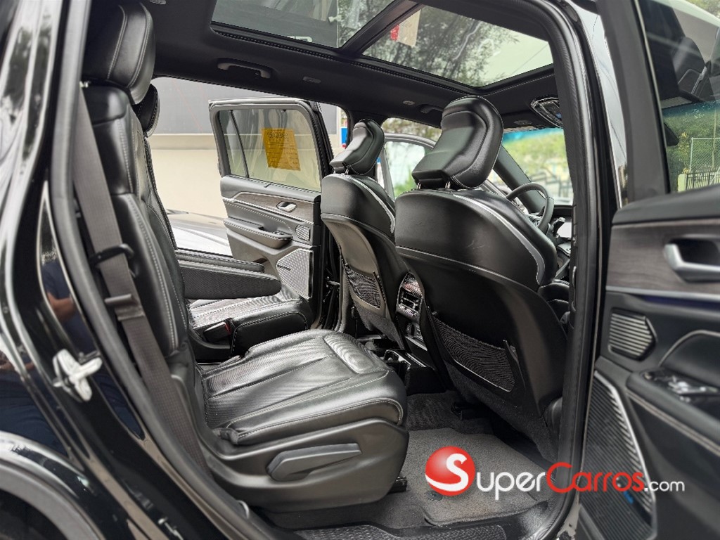 2021 Jeep Grand Cherokee L Overland — foto 11 / 12