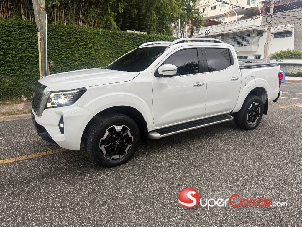 2025 Nissan Frontier LE