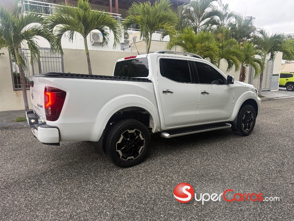 2025 Nissan Frontier LE — foto 3 / 11