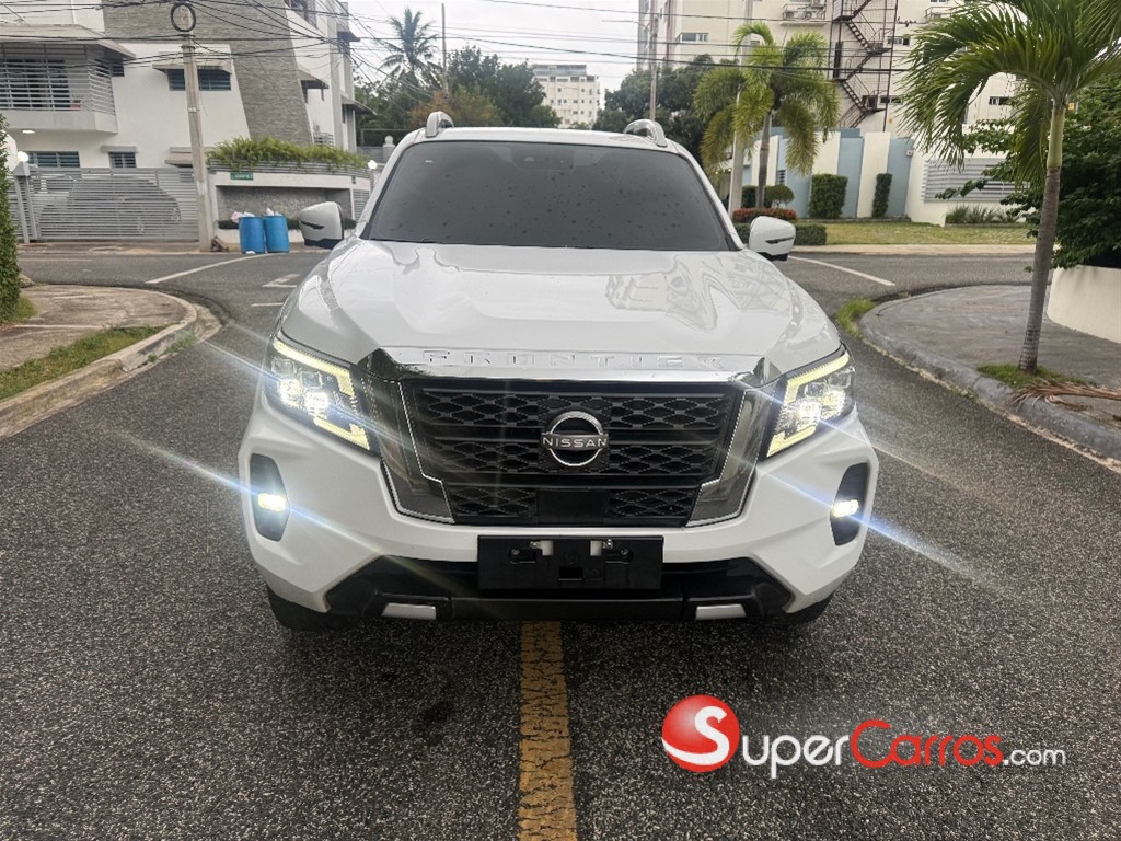 2025 Nissan Frontier LE — foto 4 / 11